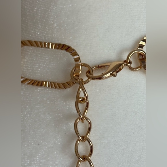 🔥NWOT 18k Gold Plating Necklace Stainless Steel Base Waterproof Tarnish-Free - Picture 7 of 8